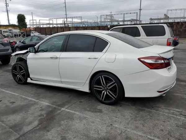 1HGCR2F59HA180751 2017 HONDA ACCORD - Image 2