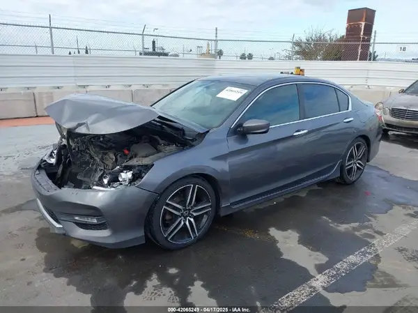 1HGCR2F59HA190373 2017 HONDA ACCORD - Image 2