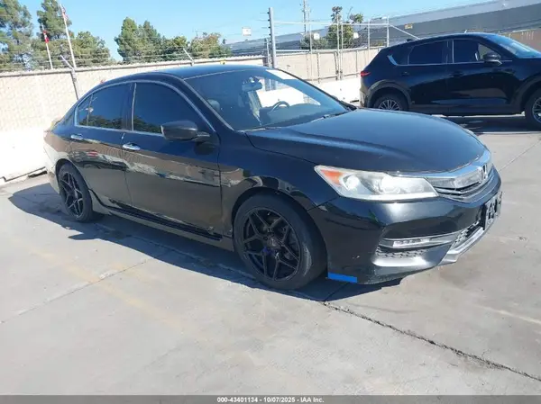 1HGCR2F59HA205504 2017 HONDA ACCORD - Image 1