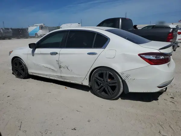 1HGCR2F59HA212095 2017 HONDA ACCORD - Image 2