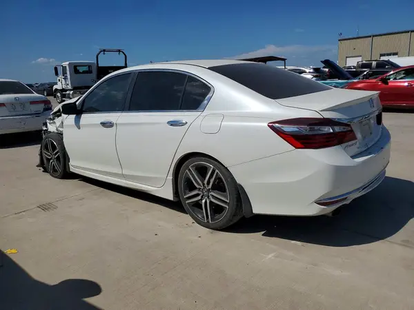 1HGCR2F59HA226515 2017 HONDA ACCORD - Image 2