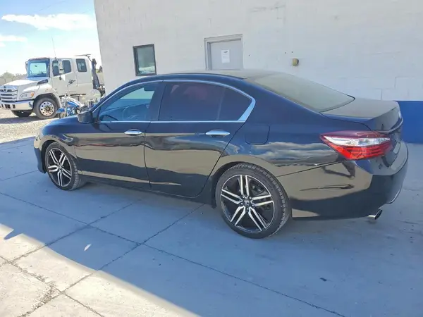 1HGCR2F59HA229866 2017 HONDA ACCORD - Image 2