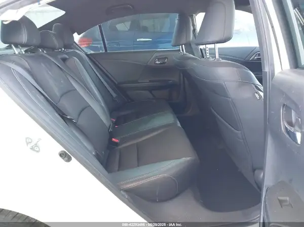 1HGCR2F59HA261569 2017 HONDA ACCORD - Image 8