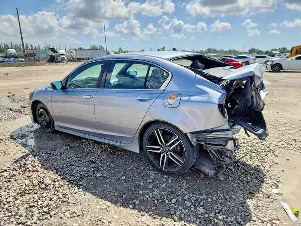 1HGCR2F59HA278372 2017 HONDA ACCORD - Image 2