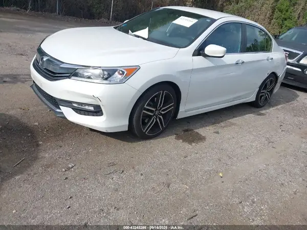 1HGCR2F59HA286441 2017 HONDA ACCORD - Image 2