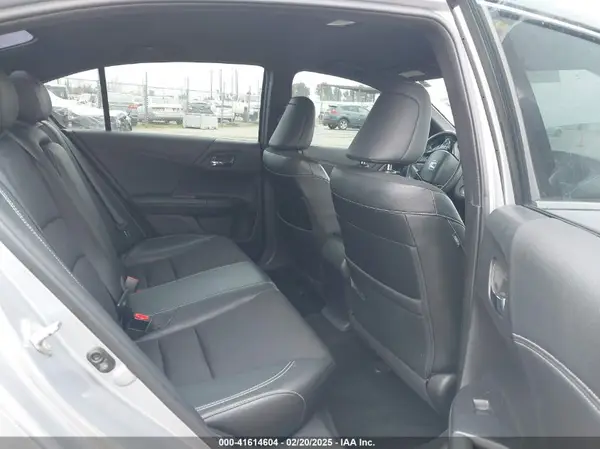 1HGCR2F59HA289257 2017 HONDA ACCORD - Image 8