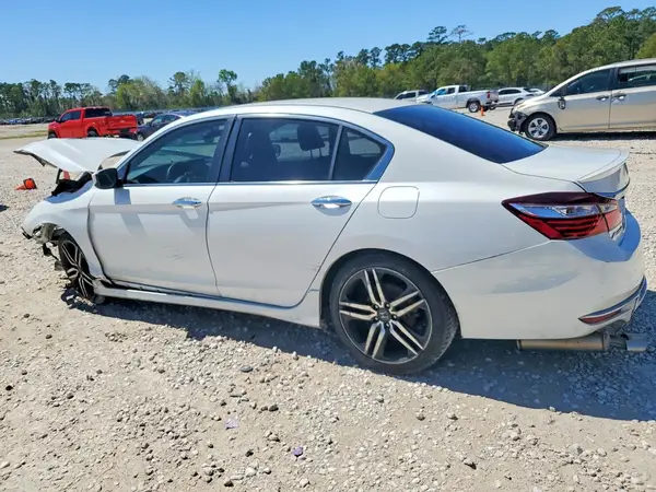 1HGCR2F59HA297617 2017 HONDA ACCORD - Image 2