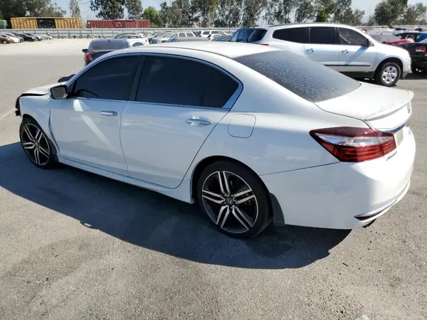 1HGCR2F59HA306008 2017 HONDA ACCORD - Image 2