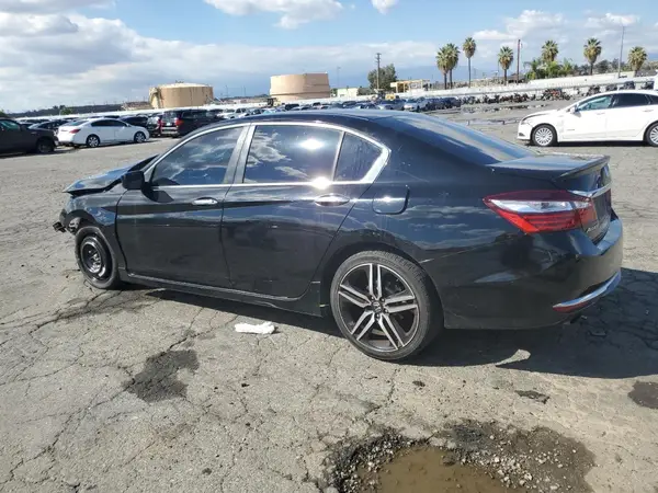 1HGCR2F59HA306302 2017 HONDA ACCORD - Image 2