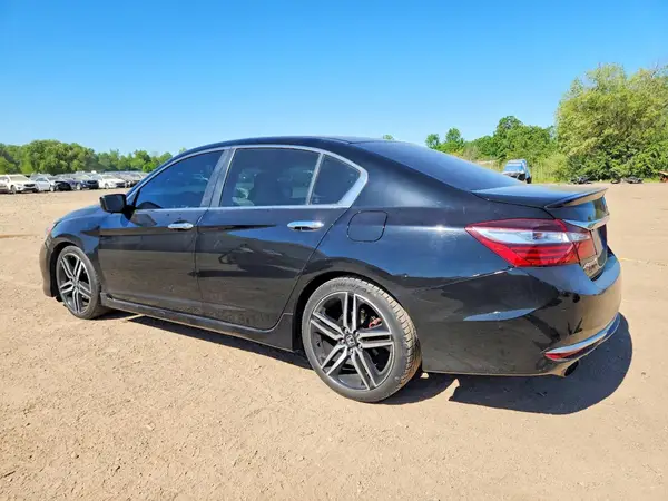 1HGCR2F5XGA034387 2016 HONDA ACCORD - Image 2