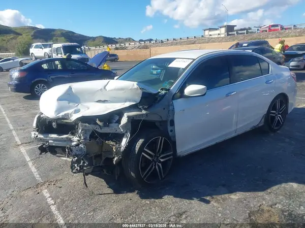 1HGCR2F5XGA044515 2016 HONDA ACCORD - Image 2