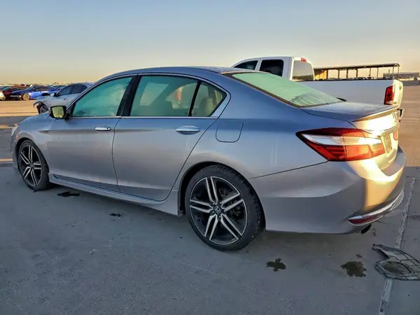 1HGCR2F5XGA067597 2016 HONDA ACCORD - Image 2