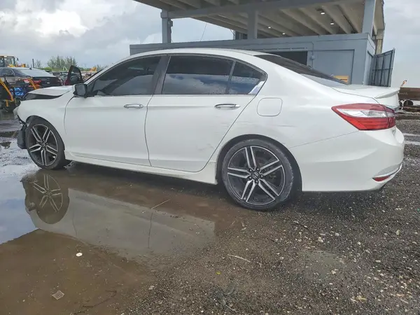 1HGCR2F5XGA073688 2016 HONDA ACCORD - Image 2