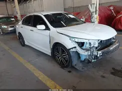 1HGCR2F5XGA078132 2016 HONDA ACCORD