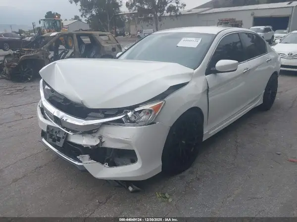 1HGCR2F5XGA143089 2016 HONDA ACCORD - Image 2