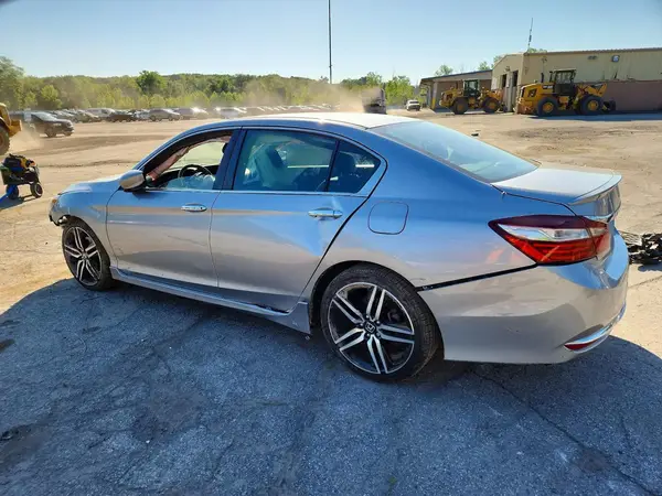 1HGCR2F5XGA144467 2016 HONDA ACCORD - Image 2