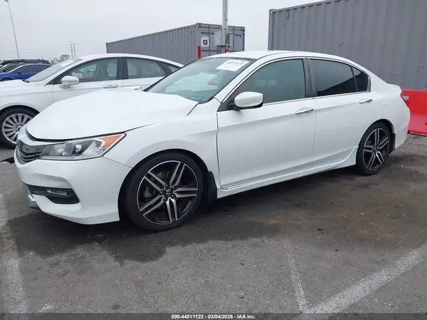 1HGCR2F5XGA151709 2016 HONDA ACCORD - Image 2