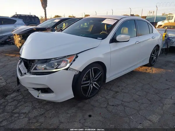 1HGCR2F5XGA158515 2016 HONDA ACCORD - Image 2