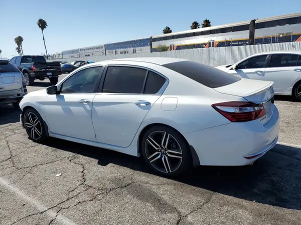 1HGCR2F5XGA190378 2016 HONDA ACCORD - Image 2