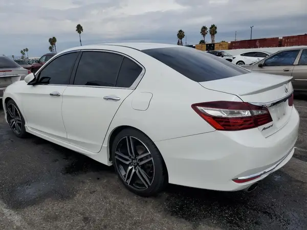 1HGCR2F5XGA237585 2016 HONDA ACCORD - Image 2
