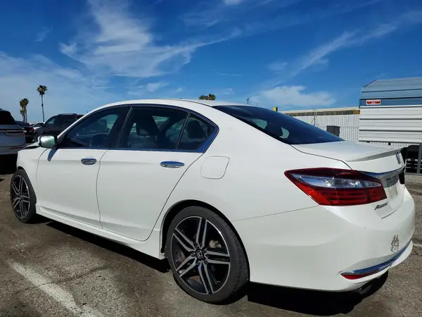 1HGCR2F5XGA244133 2016 HONDA ACCORD - Image 2