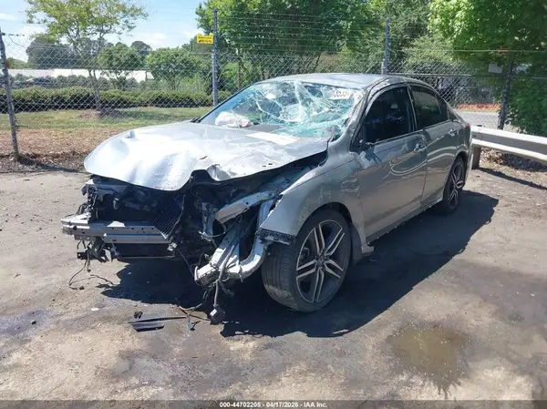 1HGCR2F5XHA001858 2017 HONDA ACCORD - Image 2