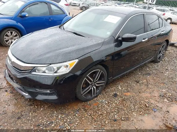 1HGCR2F5XHA005053 2017 HONDA ACCORD - Image 2