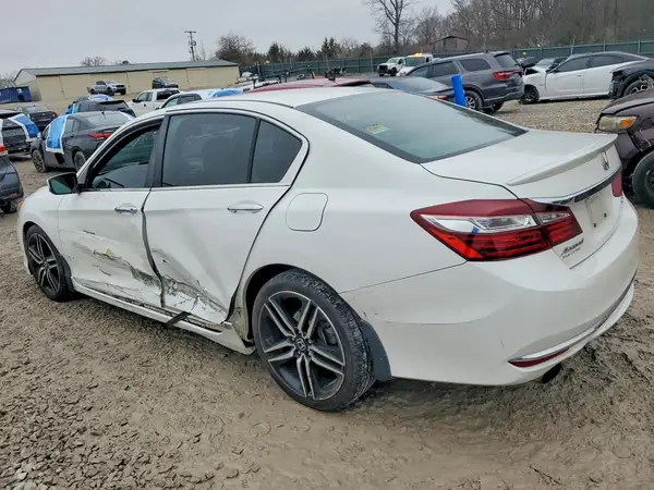 1HGCR2F5XHA017249 2017 HONDA ACCORD - Image 2
