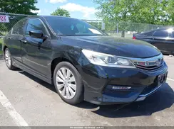 1HGCR2F5XHA022936 2017 HONDA ACCORD