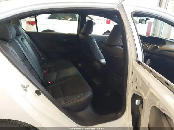 1HGCR2F5XHA032723 2017 HONDA ACCORD - Image 8