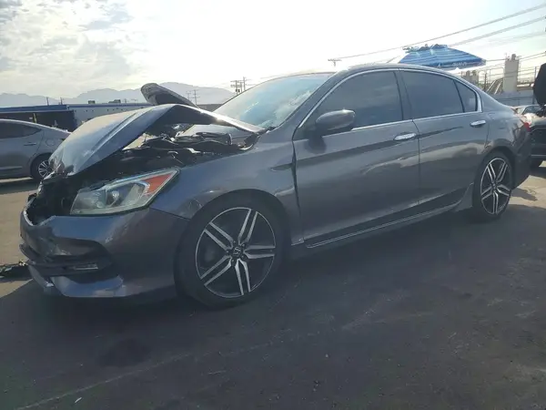 1HGCR2F5XHA043818 2017 HONDA ACCORD - Image 1