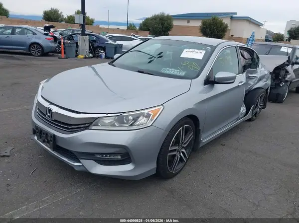 1HGCR2F5XHA052342 2017 HONDA ACCORD - Image 2