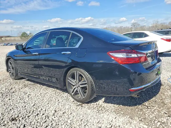 1HGCR2F5XHA056598 2017 HONDA ACCORD - Image 2