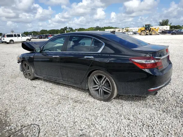 1HGCR2F5XHA058478 2017 HONDA ACCORD - Image 2