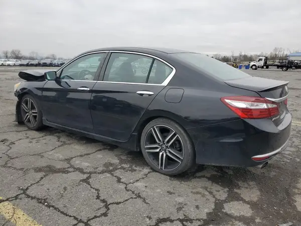 1HGCR2F5XHA058688 2017 HONDA ACCORD - Image 2