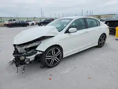 1HGCR2F5XHA063826 2017 HONDA ACCORD