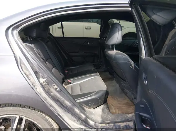 1HGCR2F5XHA066483 2017 HONDA ACCORD - Image 8