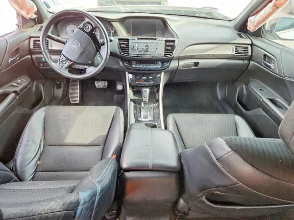 1HGCR2F5XHA072218 2017 HONDA ACCORD - Image 8