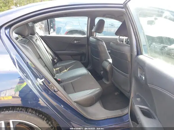 1HGCR2F5XHA076172 2017 HONDA ACCORD - Image 8
