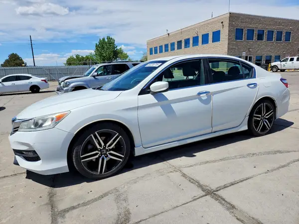 1HGCR2F5XHA078830 2017 HONDA ACCORD - Image 1