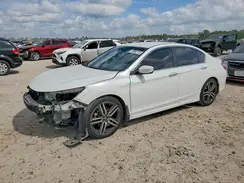 1HGCR2F5XHA093943 2017 HONDA ACCORD