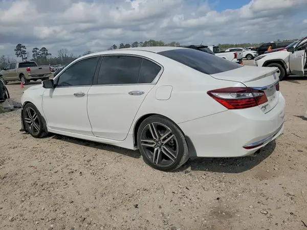 1HGCR2F5XHA093943 2017 HONDA ACCORD - Image 2