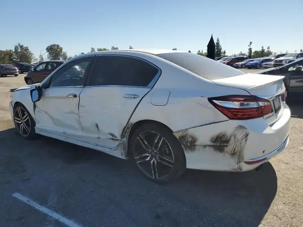 1HGCR2F5XHA096261 2017 HONDA ACCORD - Image 2