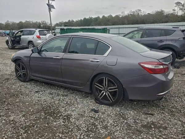 1HGCR2F5XHA103984 2017 HONDA ACCORD - Image 2