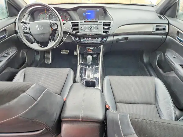 1HGCR2F5XHA106805 2017 HONDA ACCORD - Image 8