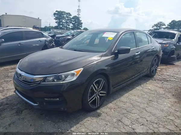 1HGCR2F5XHA108781 2017 HONDA ACCORD - Image 2