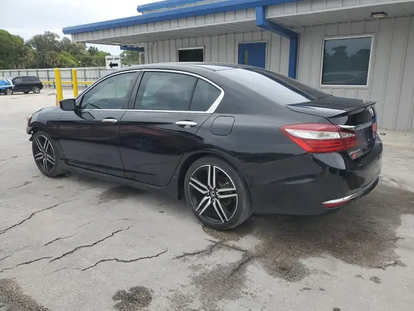 1HGCR2F5XHA109459 2017 HONDA ACCORD - Image 2