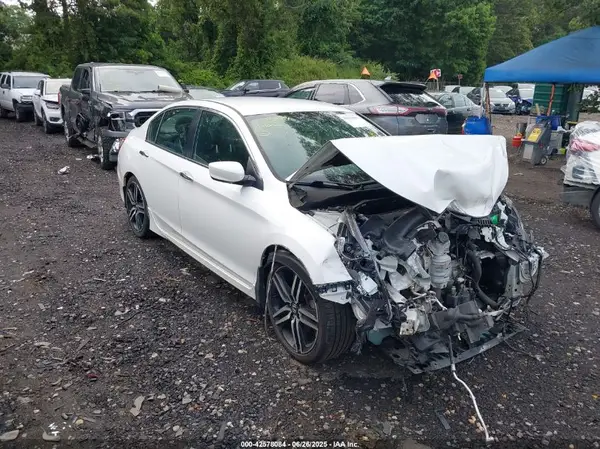 1HGCR2F5XHA118839 2017 HONDA ACCORD - Image 1