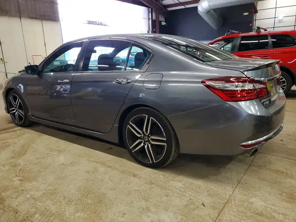 1HGCR2F5XHA121871 2017 HONDA ACCORD - Image 2