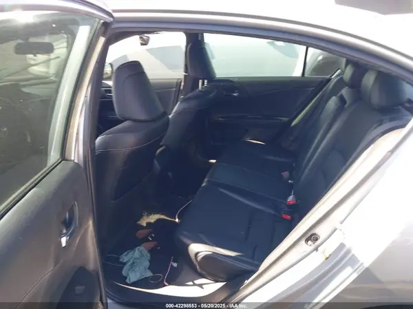 1HGCR2F5XHA136564 2017 HONDA ACCORD - Image 8